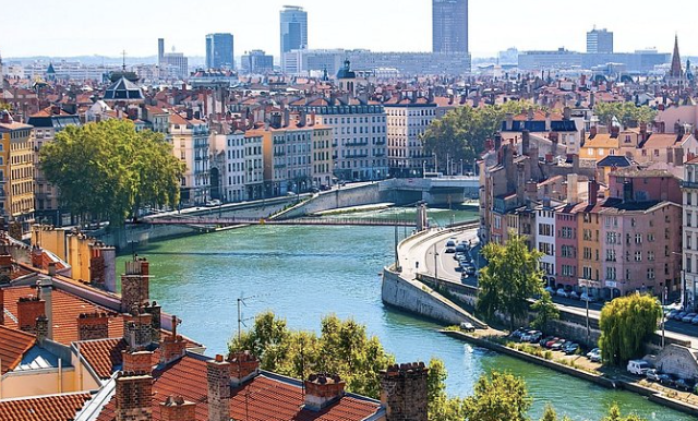 Présence DRM Lyon à Lyon et dans toute la Rhône - Dépannage rideau métallique 24/7